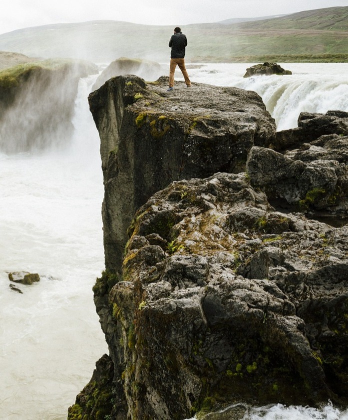 Viaje Sem Sair de Casa: a fé na Islândia