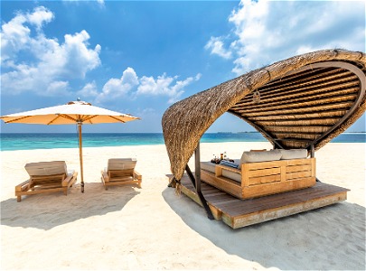 Kudadoo Maldives Private Island by Hurawalhi