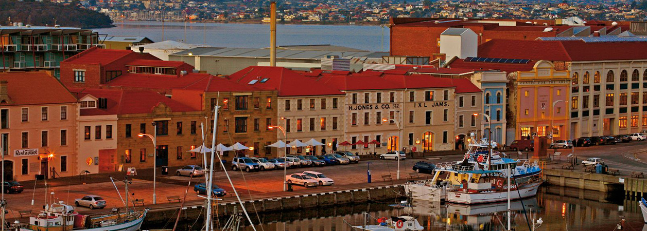 Henry Jones Art Hotel