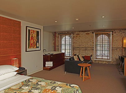 Henry Jones Art Hotel